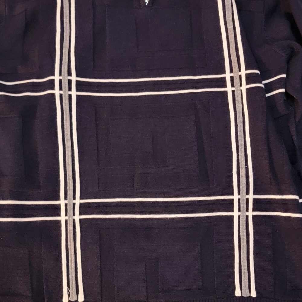 Men's Sweater - Picture 8 of 12